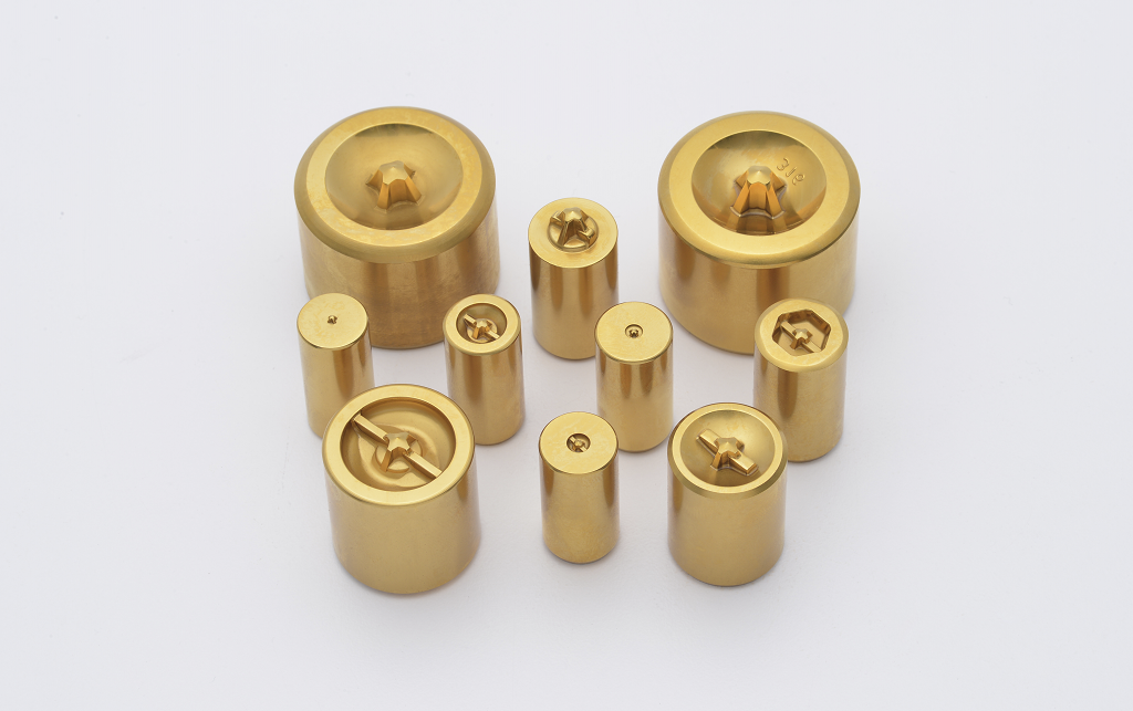 Primarily utilized for the final forming of the screw head and the precise shaping of the recess structure. It is made of high speed steel and classified as a replaceable consumable die component.StandardJIS、ANSI、DIN、ISO、BS、GBHead StyleFlat head、Pan head、Oval head、Binding head、Round head、Truss head、Button head、Hex head、Cheese head or othersMaterialM2 (SKH51)、M35(SKH55)、M42 (SKH59)Diameter●Metric Unit : 12 mm, 14 mm, 18 mm, 23 mm, 25 mm, 30 mm ●Imperial Unit : 7/16″, 9/16″, 7/8″, 1″, 1-1/4″●Other: 13 mm, 17 mm, 19 mm, 20 mmCoating TypeTIN、TICN、TIALN、ALCRONARemarkCustomized as required