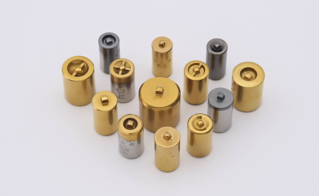 Primarily utilized for the final forming of the screw head and the precise shaping of the recess structure. It is made of high speed steel and classified as a replaceable consumable die component.StandardJIS、ANSI、DIN、ISO、BS、GBHead StyleFlat head、Pan head、Oval head、Binding head、Round head、Truss head、Button head、Hex head、Cheese head or othersMaterialM2 (SKH51)、M35(SKH55)、M42 (SKH59)Diameter●Metric Unit : 12 mm, 14 mm, 18 mm, 23 mm, 25 mm, 30 mm●Imperial Unit : 7/16&Prime;, 9/16&Prime;, 7/8&Prime;, 1&Prime;, 1-1/4&Prime;●Other: 13 mm, 17 mm, 19 mm, 20 mmCoating TypeTIN、TICN、TIALN、ALCRONARemarkCustomized as required