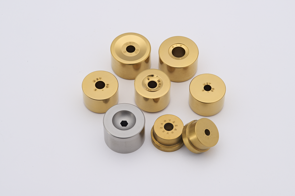 Paired with the corresponding pin punch, it forms a two-piece punch set used to shape both the screw head and the recess profile.TypeRound、Six-lobe、Hex、SquareMaterialM2 (SKH51)、M35(SKH55)、M42 (SKH59)Coating TypeTIN、TICN、TIALN、ALCRONARemarkCustomized as required