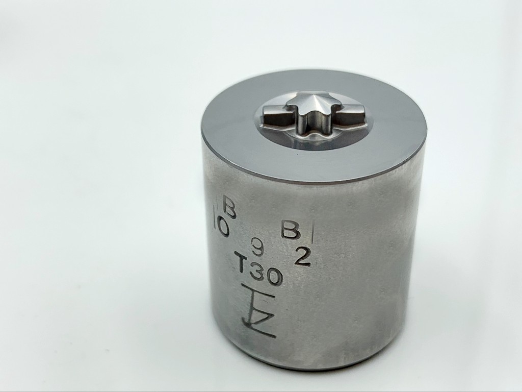 Binding Head Six-lobe Punch with Closed Slot
